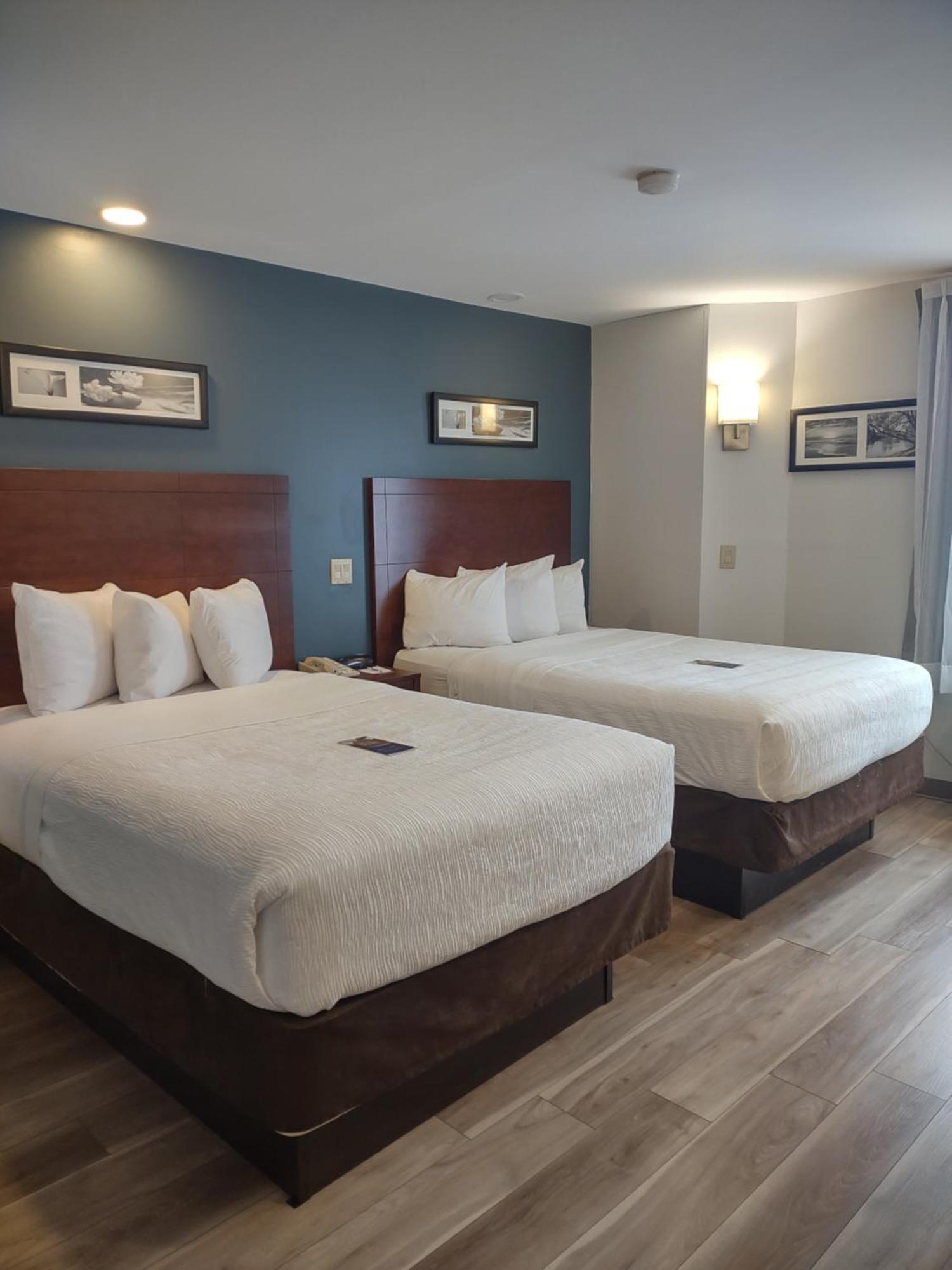 Baymont By Wyndham Flat Rock Hotell Eksteriør bilde